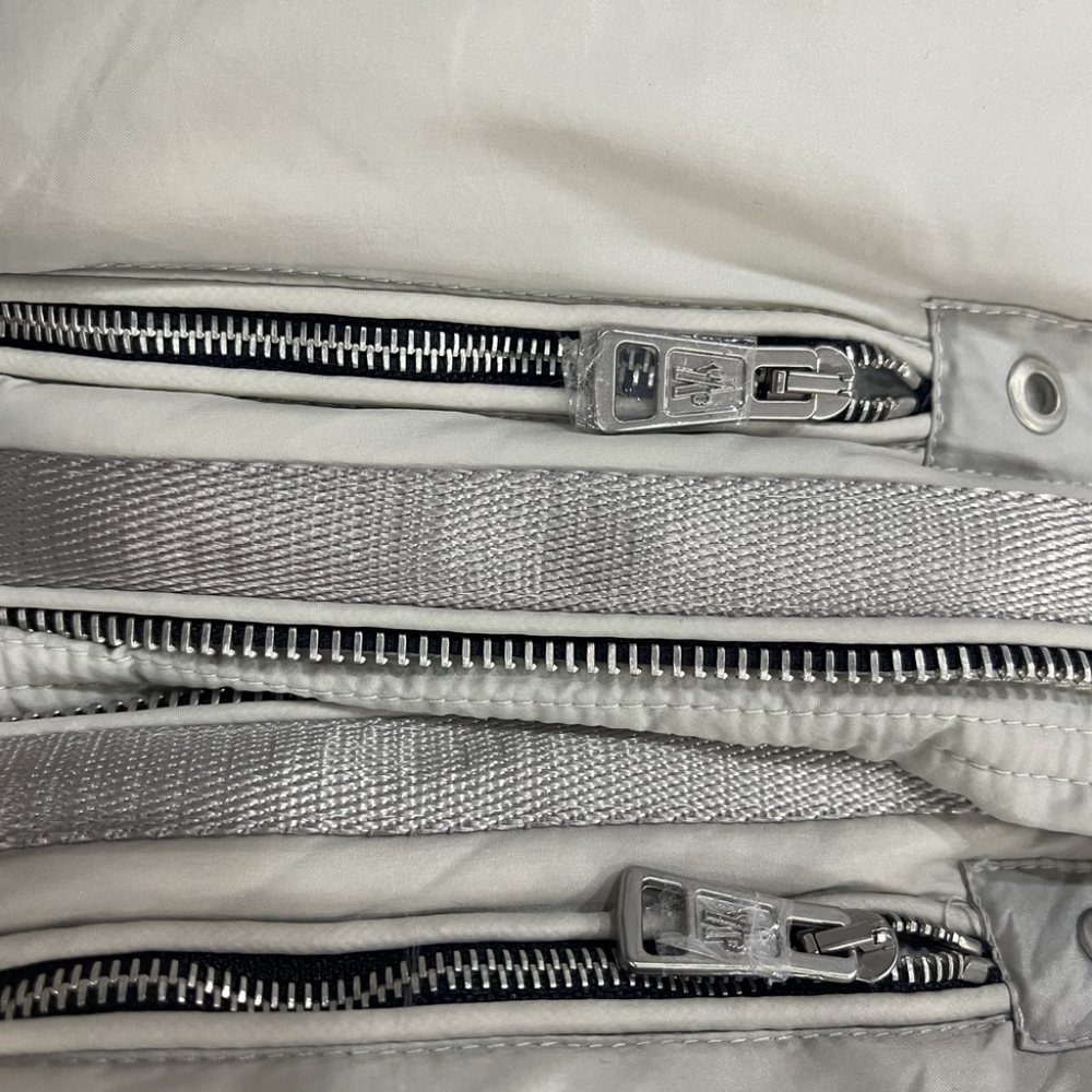 Moncler down jacket - Picture 8 of 11